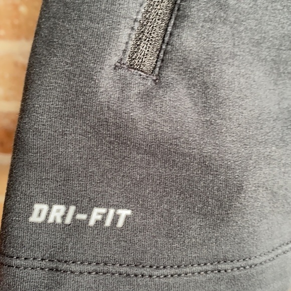 Nike Dri-Fit Jacket - Picture 3 of 5